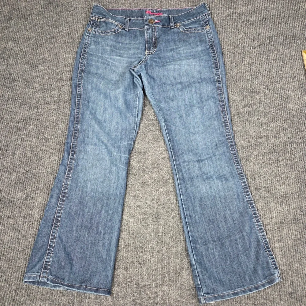 Wrangler Womens Bootcut Jeans Medium Wash Pink Stitching 09MWZBF Size 11/12 x 32